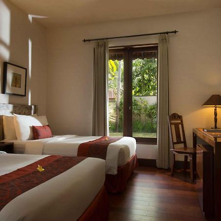 Alaya Dedaun Kuta Villa Legian Buitenkant foto