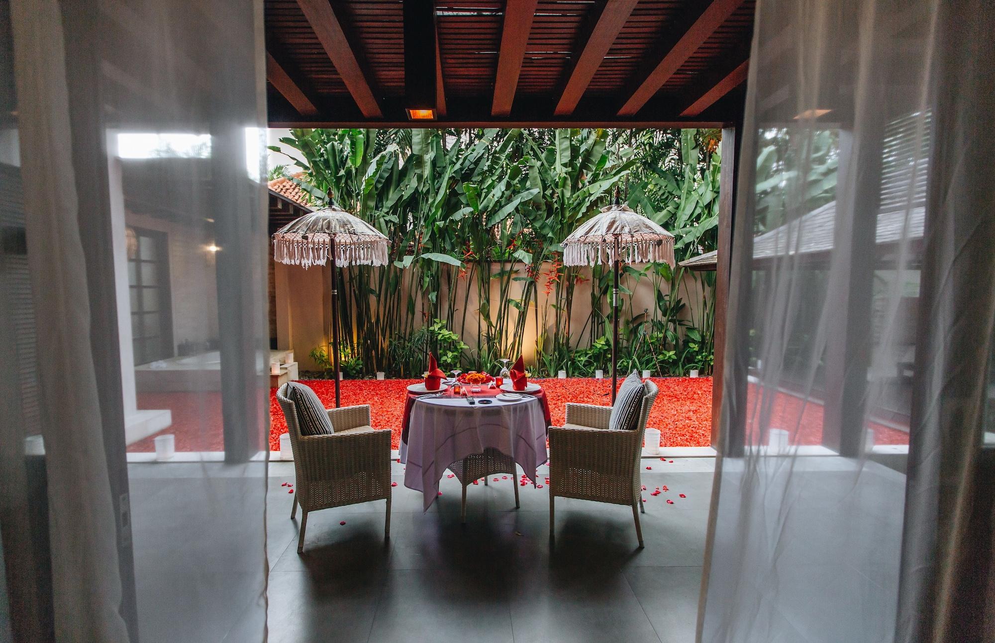 Alaya Dedaun Kuta Villa Legian Buitenkant foto
