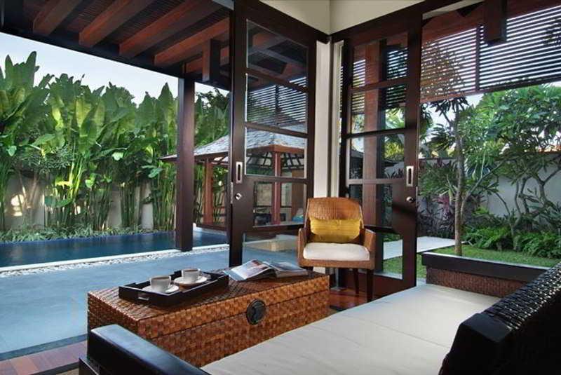 Alaya Dedaun Kuta Villa Legian Kamer foto